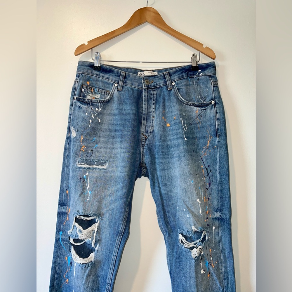 ZARA Unique Paint Splatter Distressed Denim Jeans